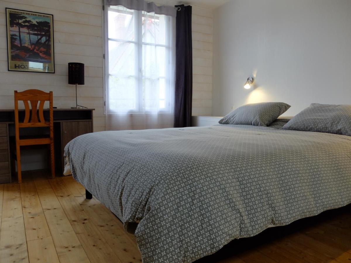 De L'Autre Cote Bed & Breakfast Garlin Ngoại thất bức ảnh