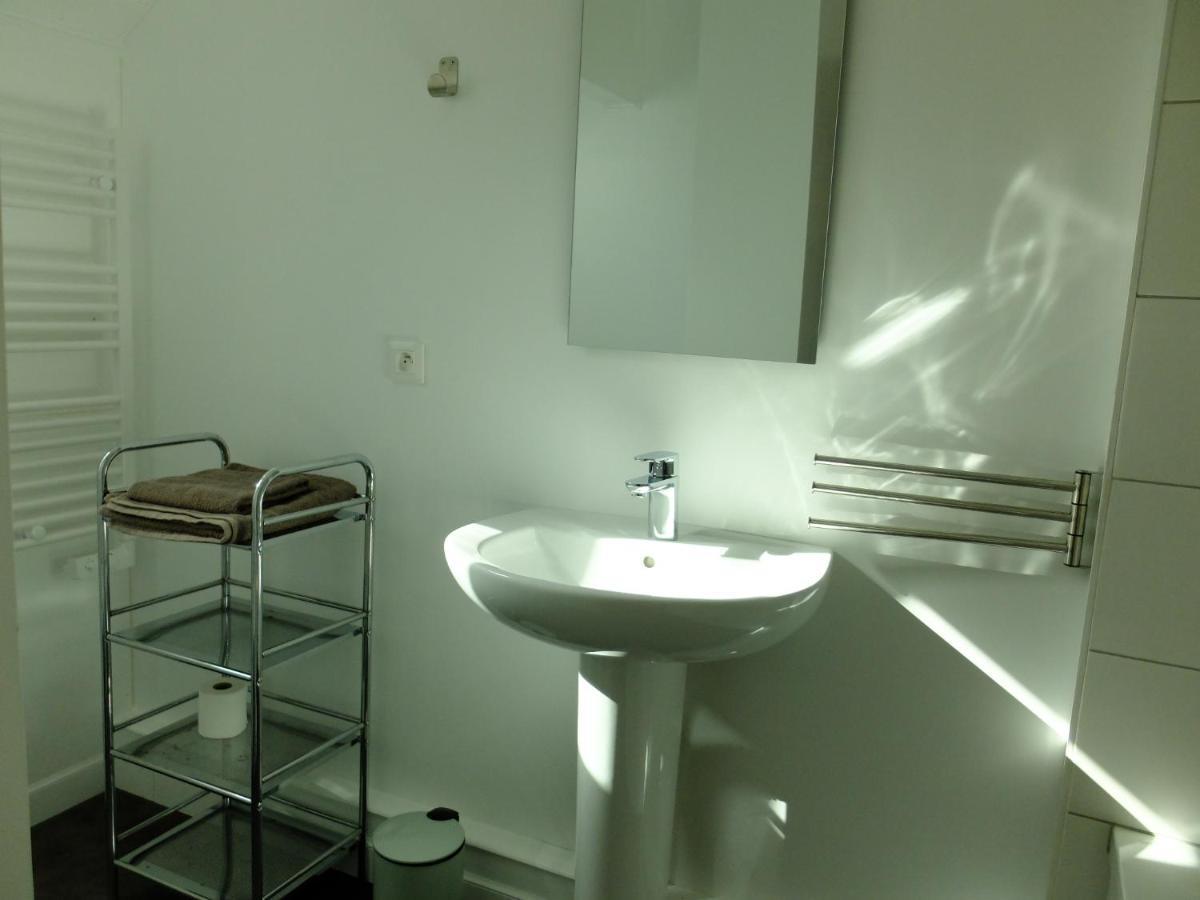 De L'Autre Cote Bed & Breakfast Garlin Ngoại thất bức ảnh